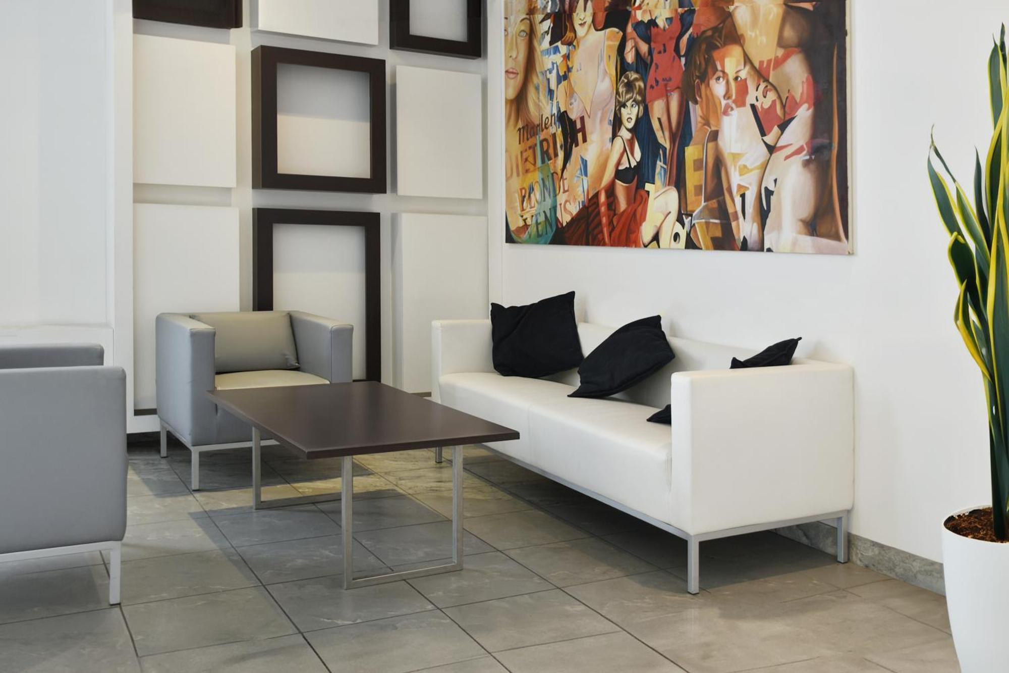 Milano Cologno 4*