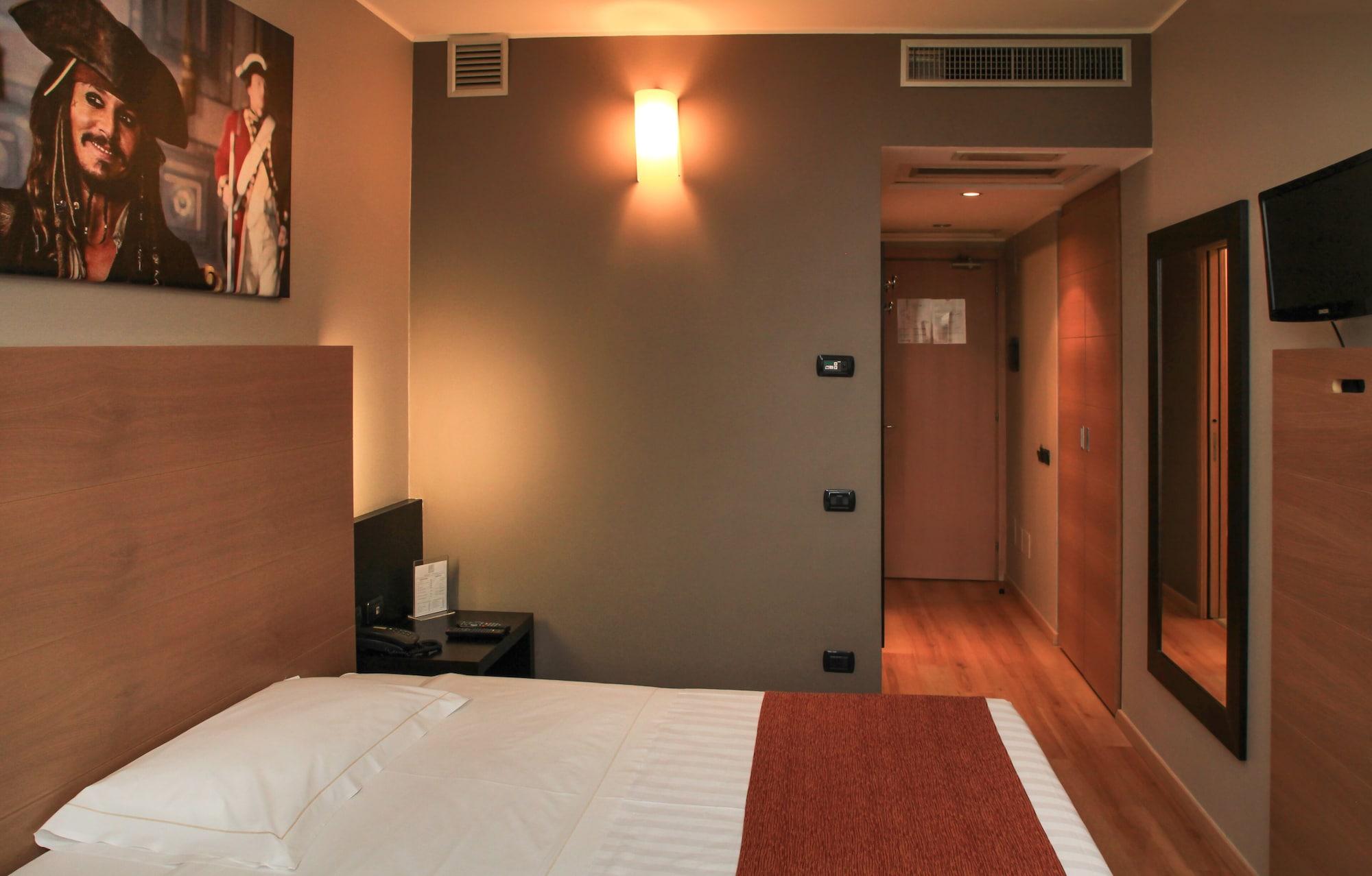 Hotel Milano Cologno 4*